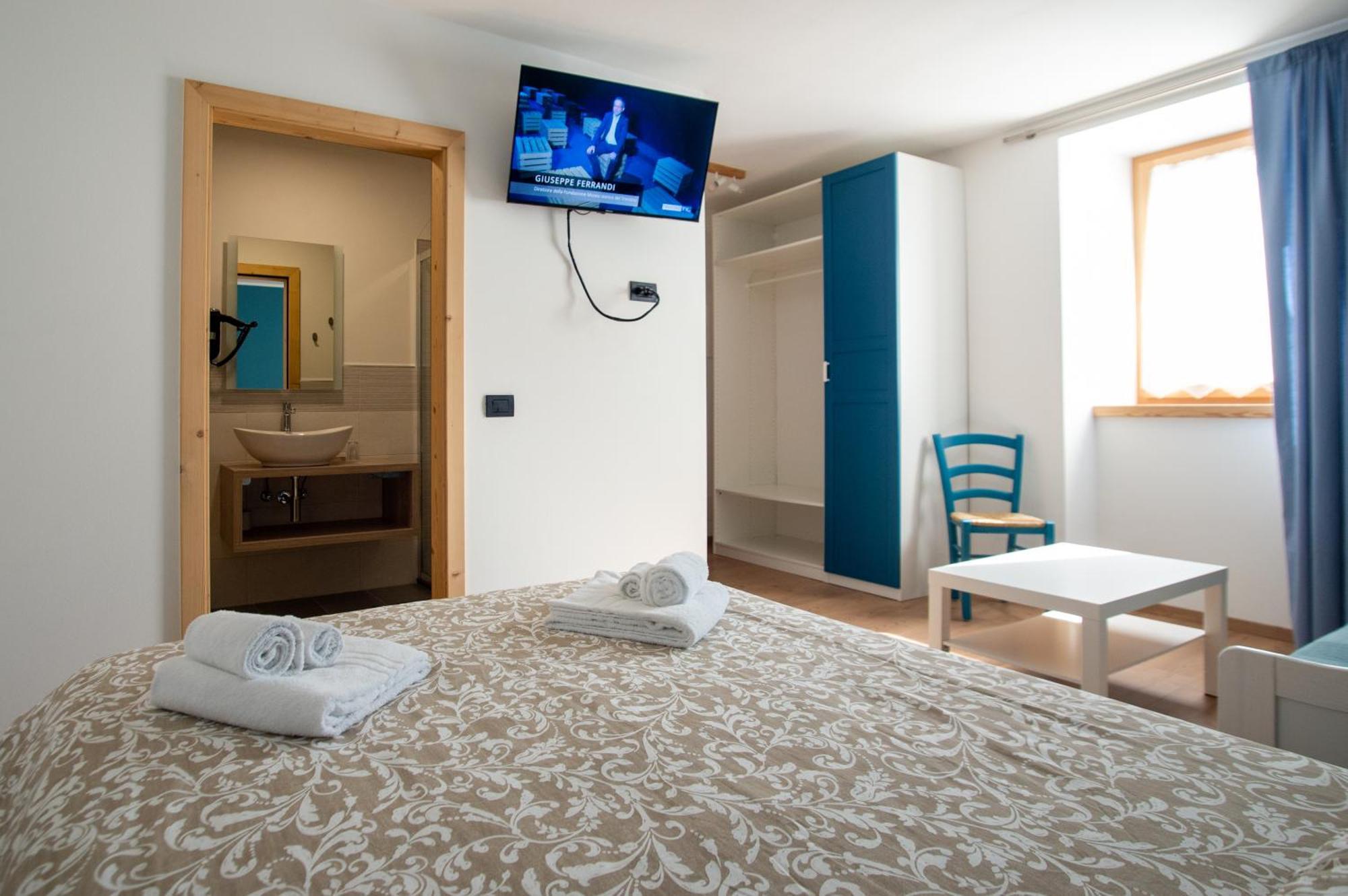 La Lesivera Bed And Breakfast Tione di Trento Exterior photo